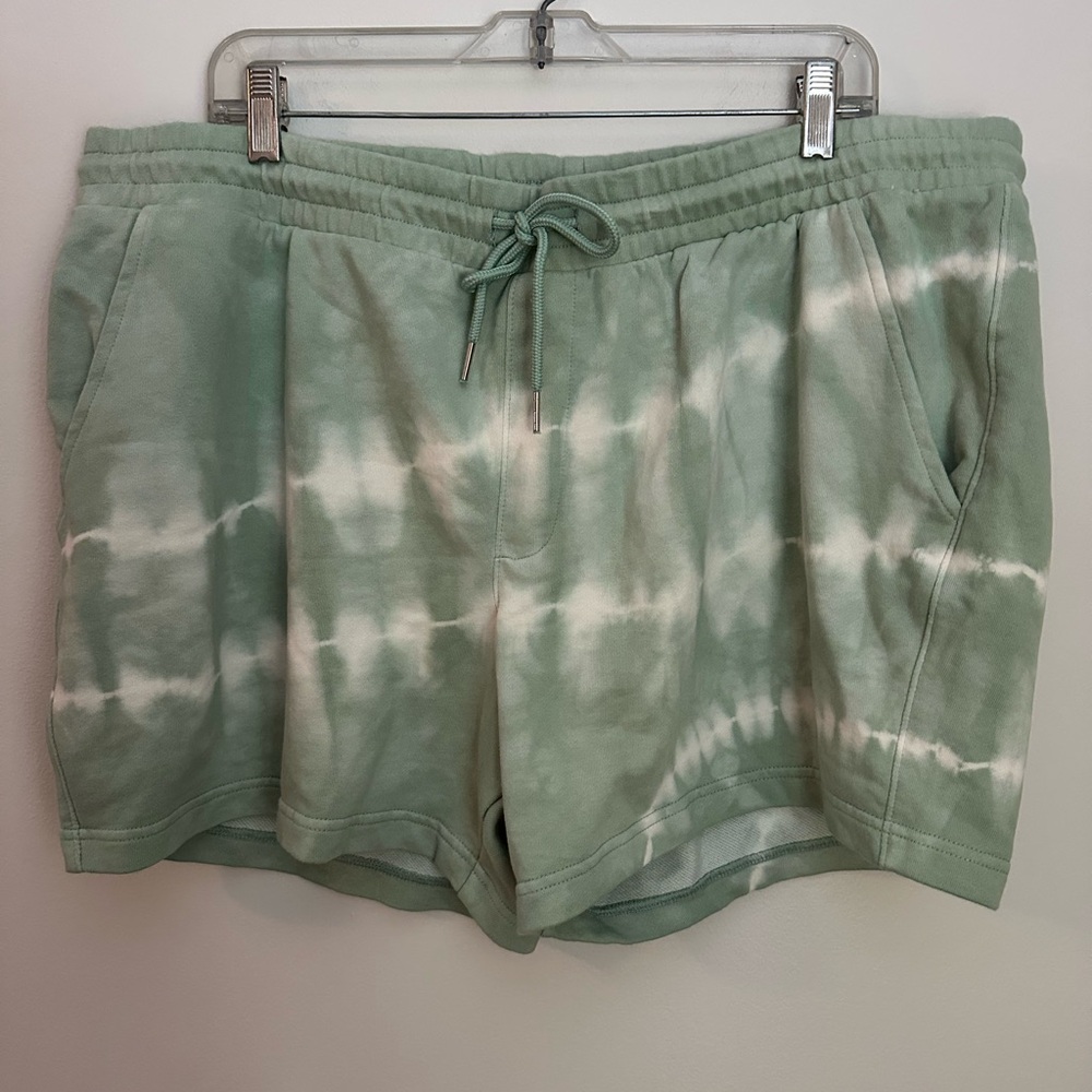 Original Use Athletic Shorts Green White XL NWT